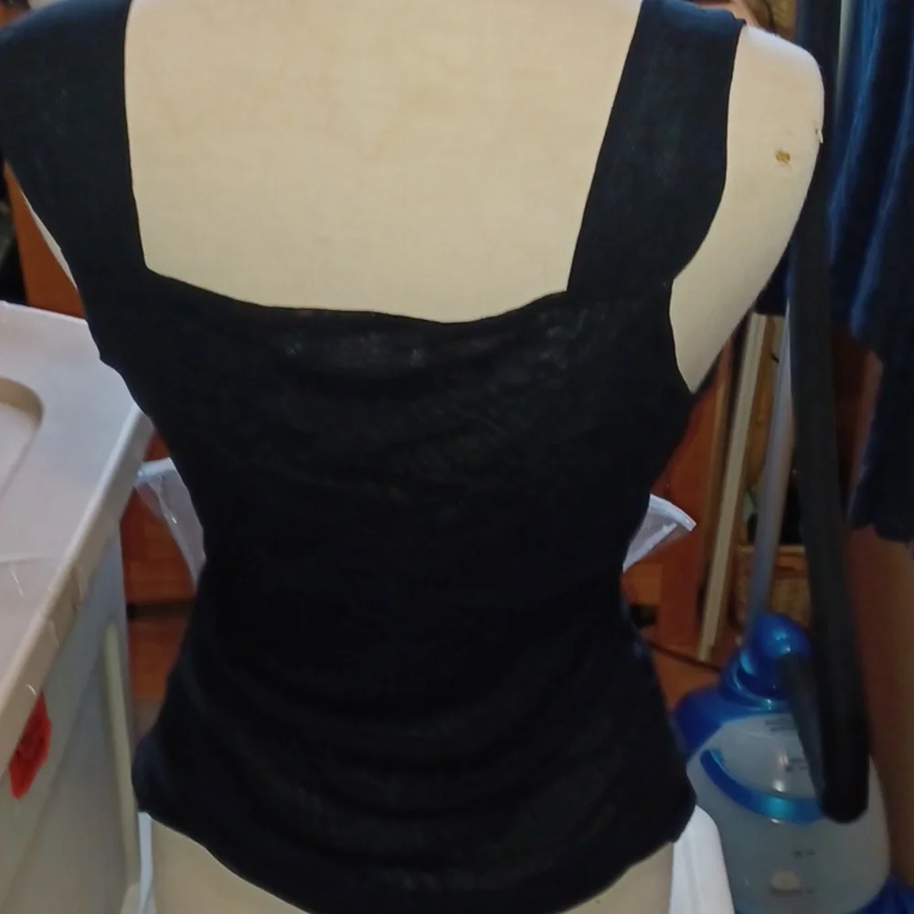 MK Dressy Vneck Tank Large - Picture 5 of 10